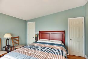 Massachusetts Vacation Rental: 5 Mi to Fall River