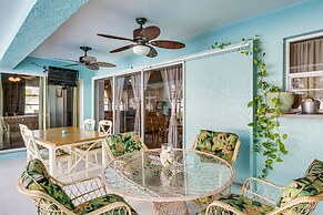 Breezy Englewood Condo w/ Community Pool!