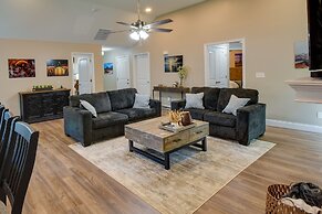 Charming Pendleton Retreat ~ 5 Mi to Clemson!