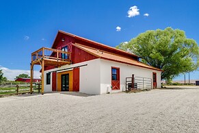 Orangeville Vacation Rental w/ On-site Creek!