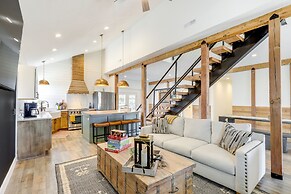 Orangeville Vacation Rental w/ On-site Creek!