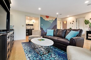 Modern Bellingham Retreat Near Galbraith Mountain!