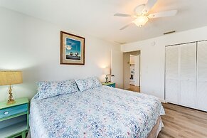 Englewood Escape Near Beaches: Pets Welcome!