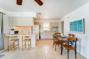 Englewood Escape Near Beaches: Pets Welcome!