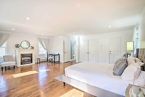 Elegant Connecticut Home: Fireplaces, Pet Friendly