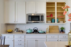 Modern Lake Point Home - 1 Mi to Great Salt Lake!