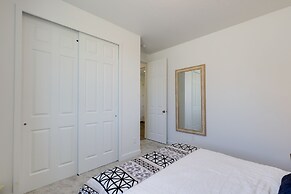 Modern Lake Point Home - 1 Mi to Great Salt Lake!