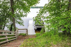 Lakefront Wisconsin Cabin: Dock, Walk to Beach!