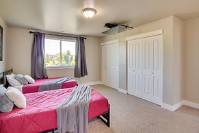 Kid-friendly Pasco Farmhouse w/ Playset, Game Room