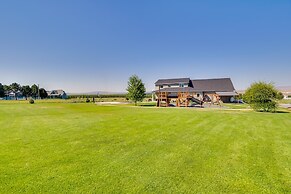 Kid-friendly Pasco Farmhouse w/ Playset, Game Room