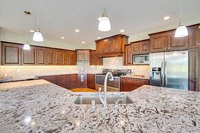 Kid-friendly Pasco Farmhouse w/ Playset, Game Room