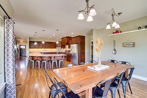 Kid-friendly Pasco Farmhouse w/ Playset, Game Room