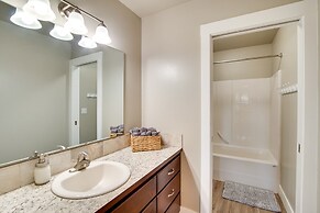 Kid-friendly Pasco Farmhouse w/ Playset, Game Room