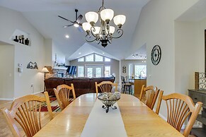 White Swan Lake Home Near Hiking & Snowmobiling!