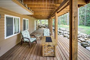 White Swan Lake Home Near Hiking & Snowmobiling!