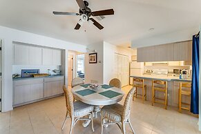 Pet-friendly Englewood Getaway Near Ocean!