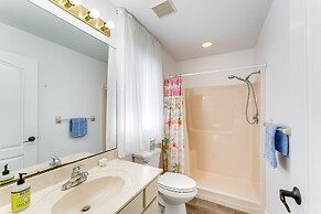 Pet-friendly Englewood Getaway Near Ocean!