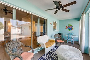 Pet-friendly Englewood Getaway Near Ocean!