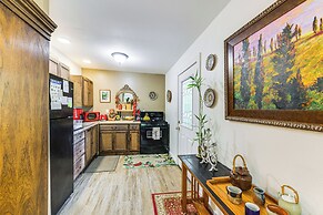 Fort Bragg 'secret Garden' Cabin w/ Hot Tub, Views