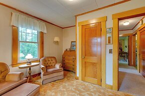 Cape House in Farmington w/ Shared Outdoor Pool!