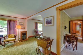 Cape House in Farmington w/ Shared Outdoor Pool!