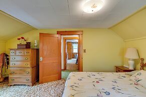 Cape House in Farmington w/ Shared Outdoor Pool!