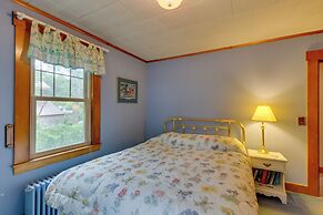 Cape House in Farmington w/ Shared Outdoor Pool!