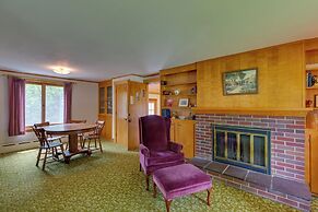 Cape House in Farmington w/ Shared Outdoor Pool!