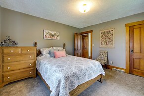 Countryside Home in Wooster w/ Patio & Fire Pit