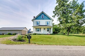 Countryside Home in Wooster w/ Patio & Fire Pit