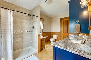 Countryside Home in Wooster w/ Patio & Fire Pit