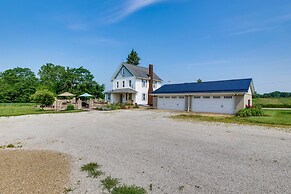 Countryside Home in Wooster w/ Patio & Fire Pit