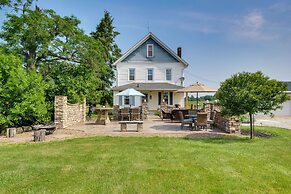 Countryside Home in Wooster w/ Patio & Fire Pit