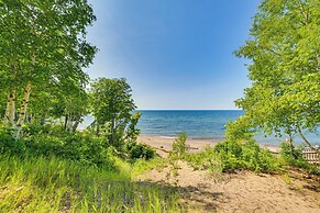 1 Mi to Lake Superior: Cottage w/ Sauna & Rec Room