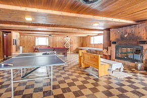 1 Mi to Lake Superior: Cottage w/ Sauna & Rec Room