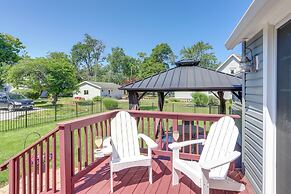 Vermilion Home - Walk to Main Street Beach!