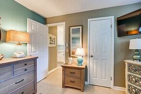 Canandaigua Lake Romantic Getaway w/ Boat Slip!