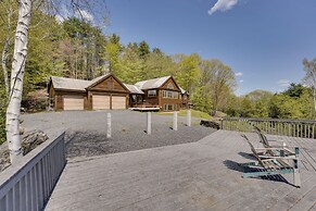 Luxury Vermont Vacation Rental: Private Hot Tub!