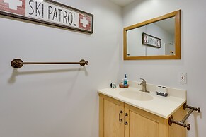 Luxury Vermont Vacation Rental: Private Hot Tub!