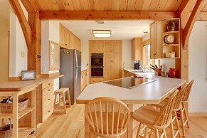 Luxury Vermont Vacation Rental: Private Hot Tub!