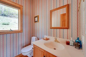 Luxury Vermont Vacation Rental: Private Hot Tub!