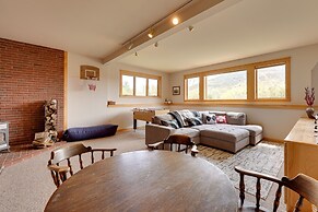 Luxury Vermont Vacation Rental: Private Hot Tub!