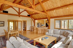 Luxury Vermont Vacation Rental: Private Hot Tub!