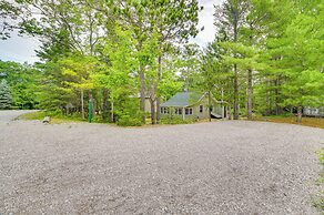 Enchanted Lake Huron Cottage w/ Beach Access!