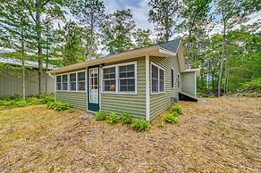 Enchanted Lake Huron Cottage w/ Beach Access!