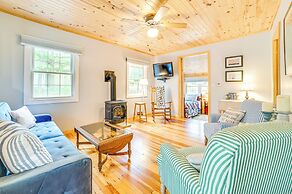 Enchanted Lake Huron Cottage w/ Beach Access!