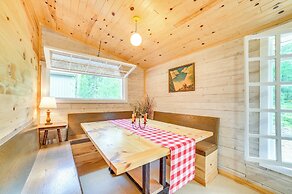 Enchanted Lake Huron Cottage w/ Beach Access!