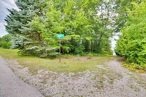 Enchanted Lake Huron Cottage w/ Beach Access!