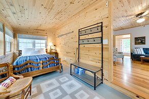 Enchanted Lake Huron Cottage w/ Beach Access!