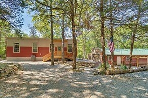 Oakland Oasis: Serene Retreat in the Ozarks